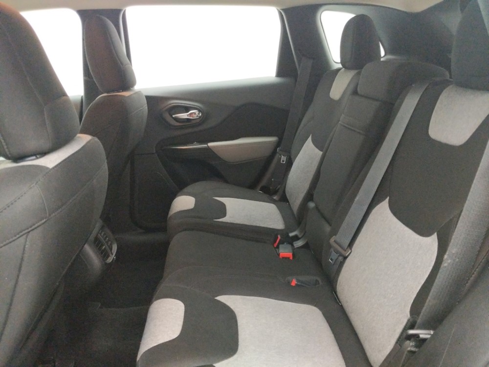 2014 Jeep Cherokee - Driver Rear Seat