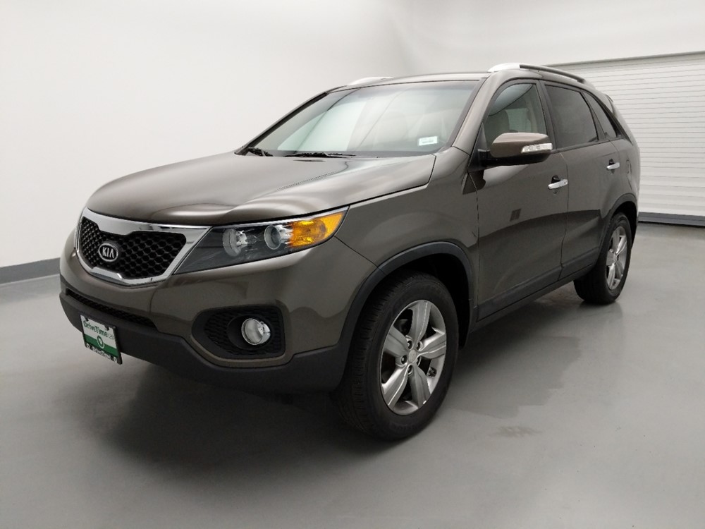 2013 Kia Sorento - Driver Front Bumper