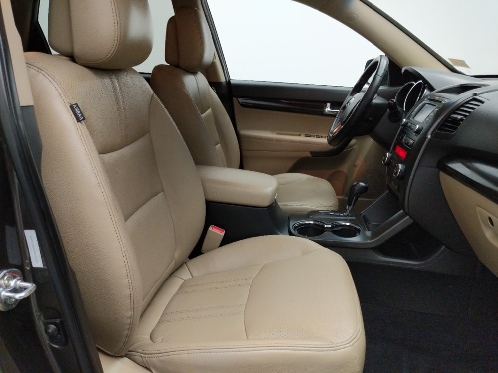2013 Kia Sorento - Passenger Front Seat