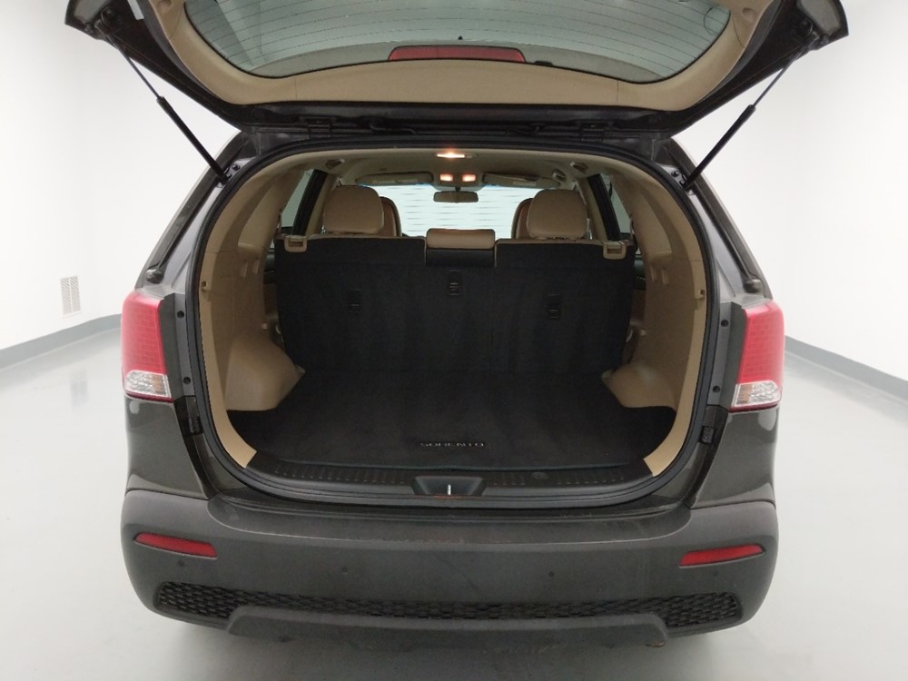 2013 Kia Sorento - Trunk