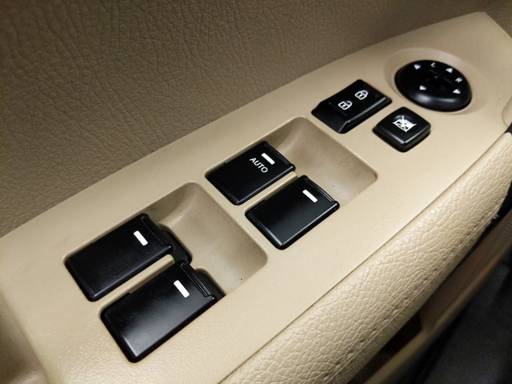 2013 Kia Sorento - Driver Power Windows/Lock Control