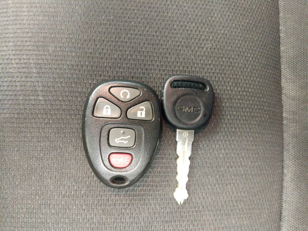 2015 GMC Acadia - Keys