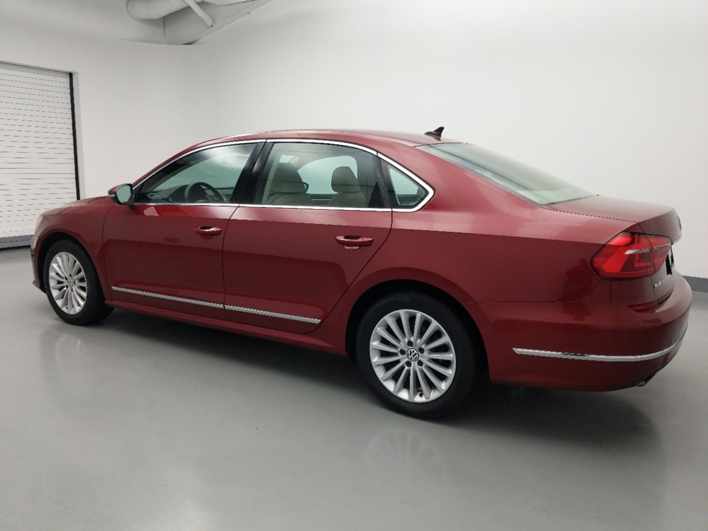 2016 Volkswagen Passat - Driver Rear Side