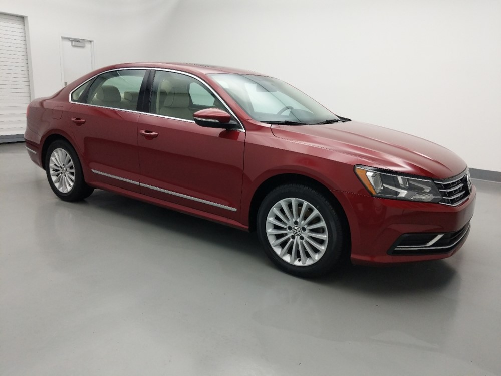 2016 Volkswagen Passat - Passenger Front Side