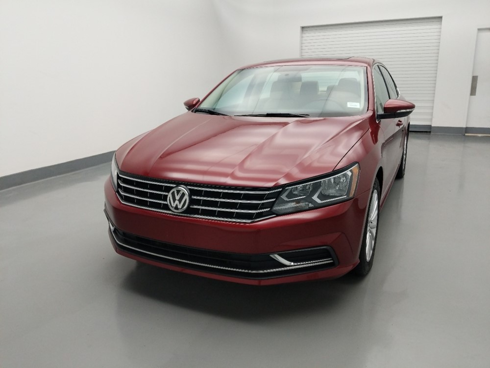 2016 Volkswagen Passat - Driver Front Hood