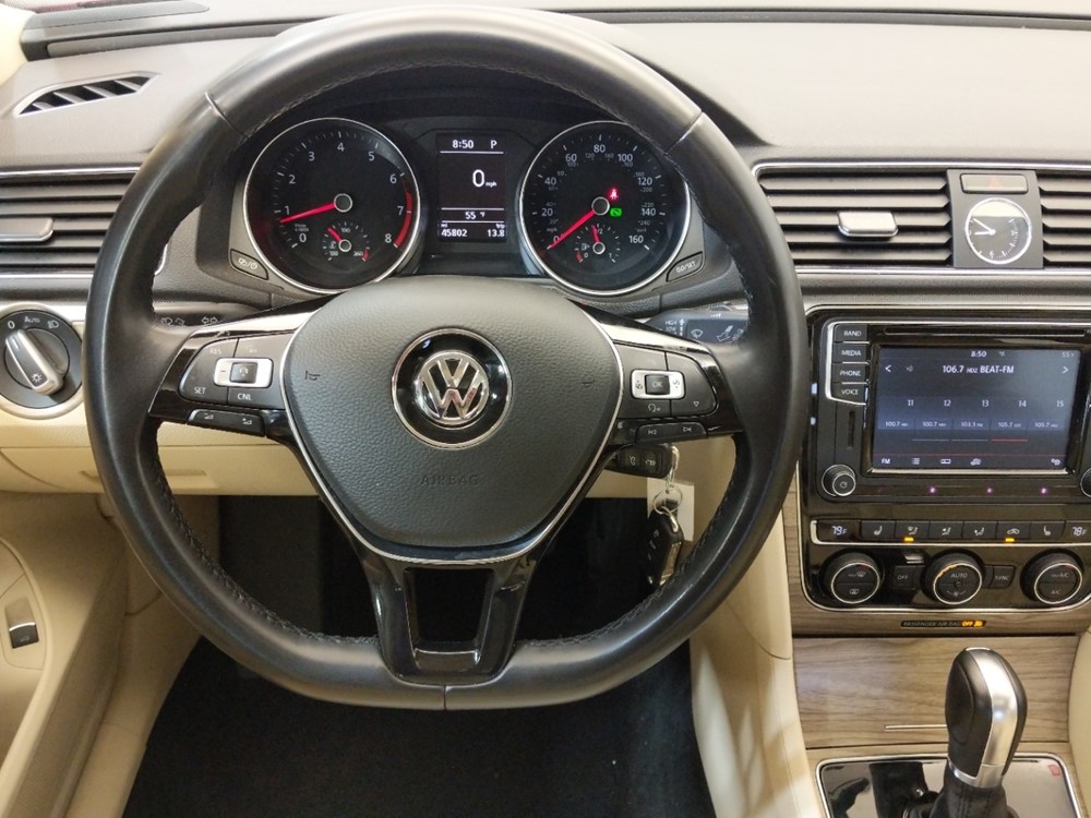 2016 Volkswagen Passat - Driver Dash
