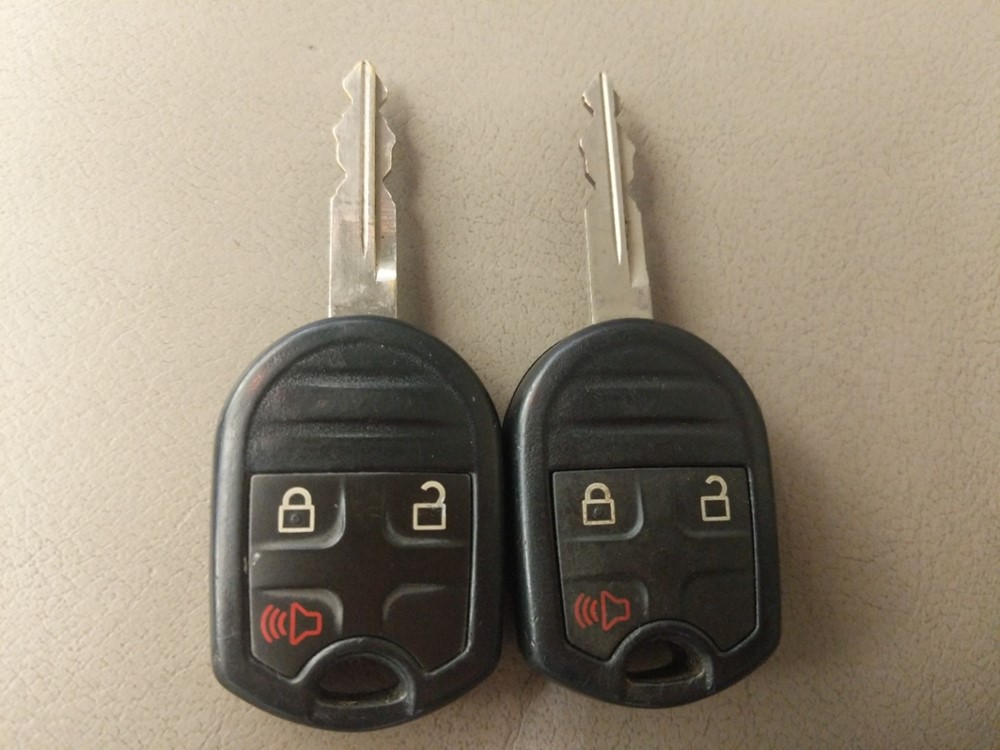 2011 Ford Edge - Keys