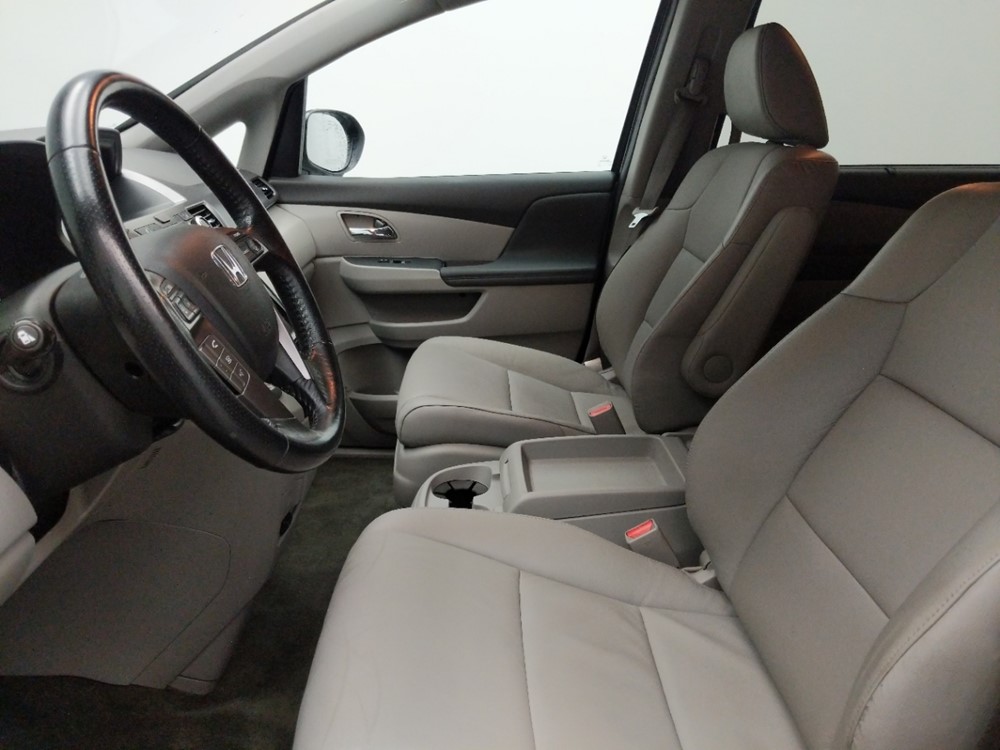 2016 Honda Odyssey - Driver Front Seat