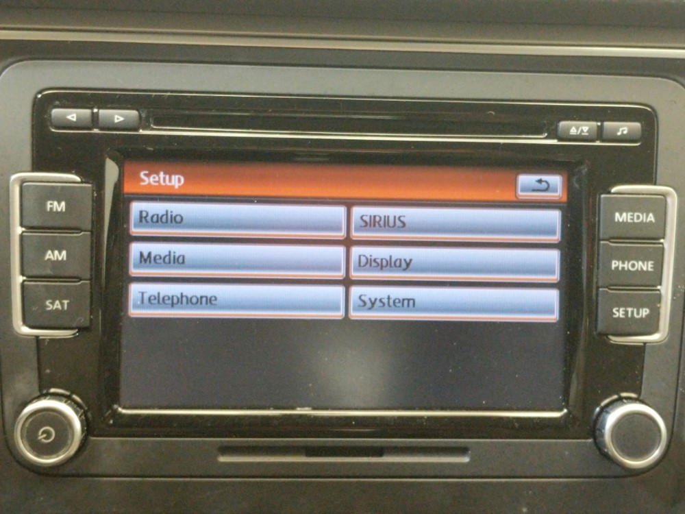 2015 Volkswagen Passat - Stereo Package