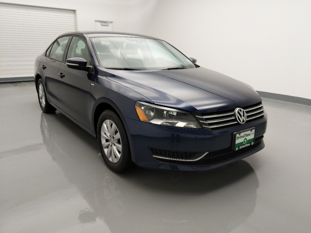 2015 Volkswagen Passat - Passenger Front Bumper