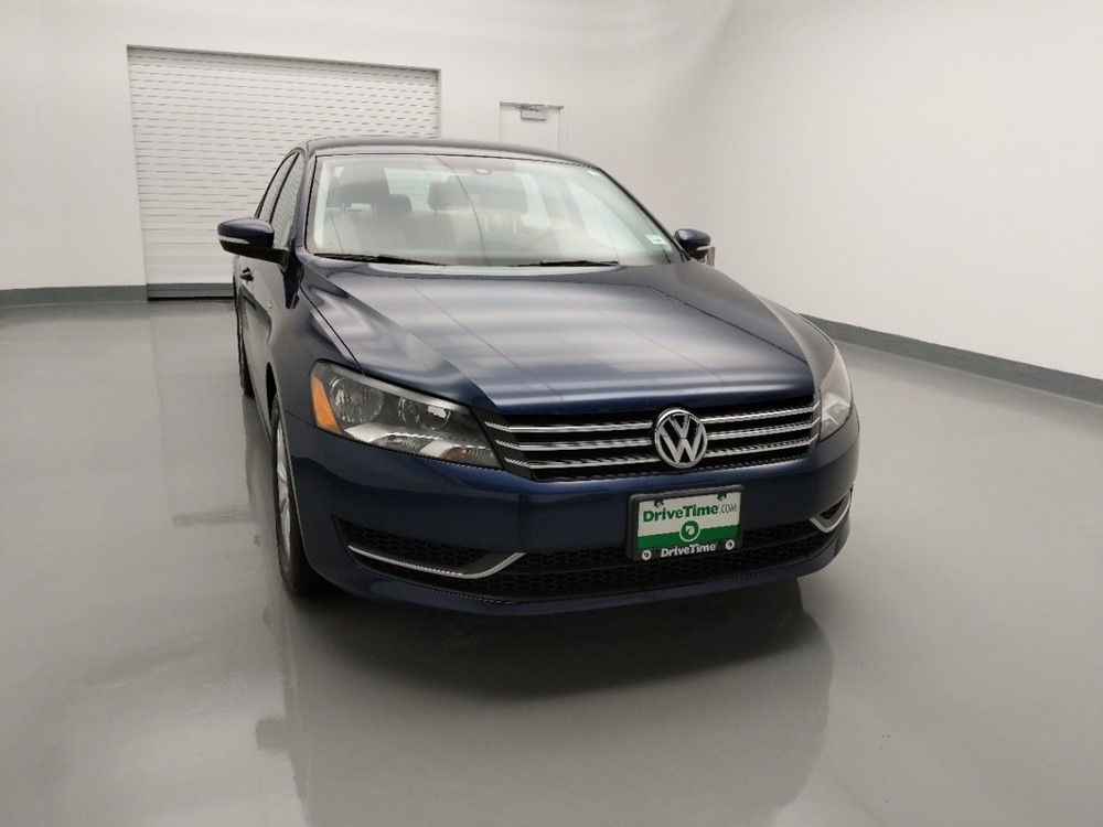 2015 Volkswagen Passat - Passenger Front Hood