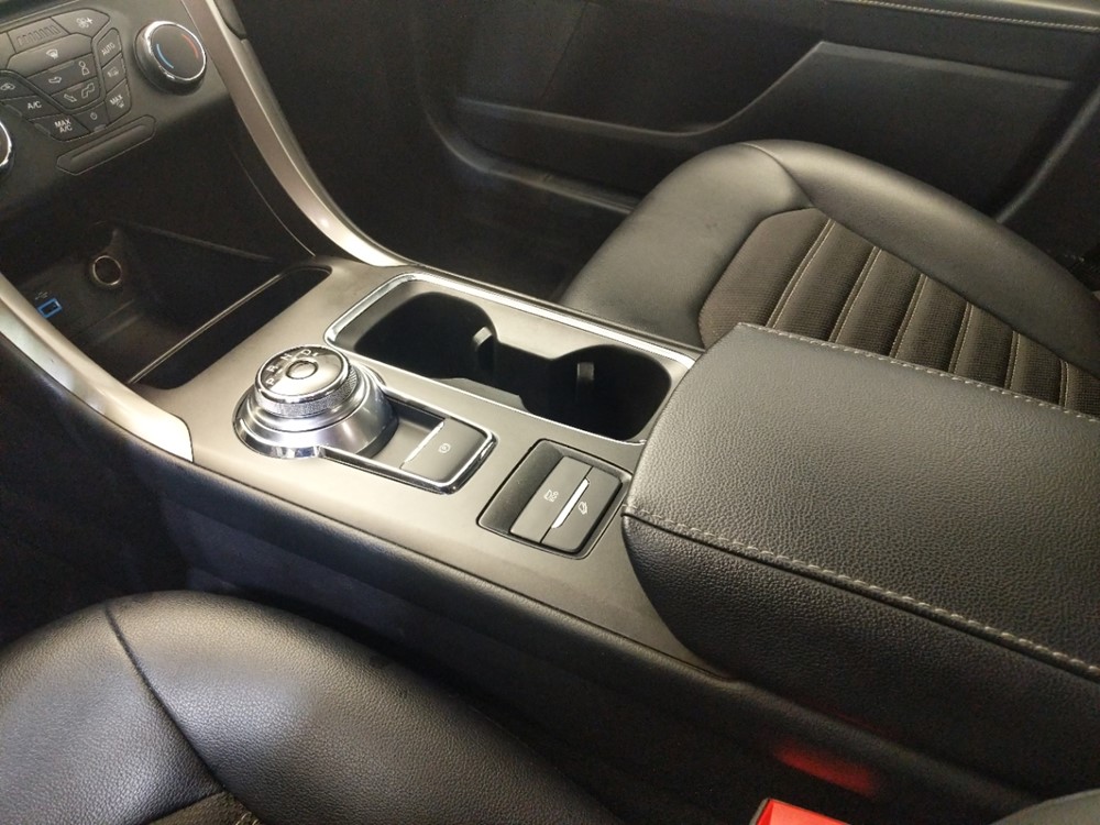 2017 Ford Fusion - Center Console/Cup Holders