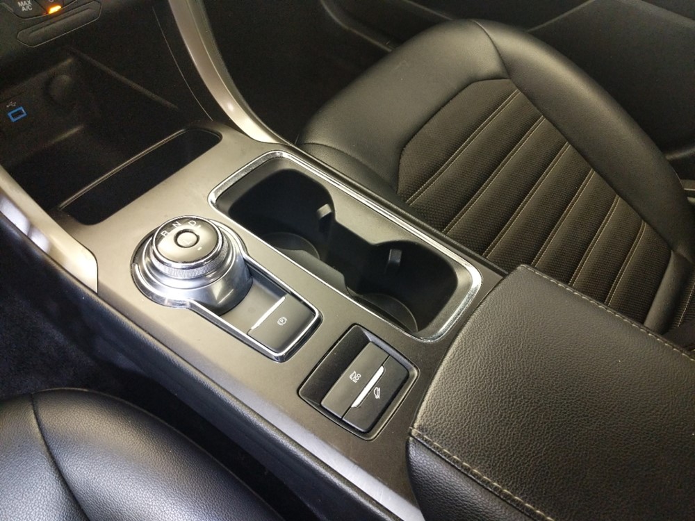 2017 Ford Fusion - Center Console/Cup Holders