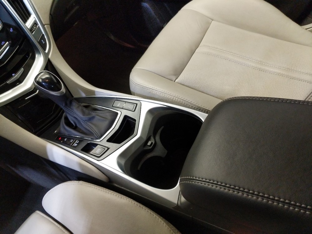 2016 Cadillac SRX - Center Console/Cup Holders