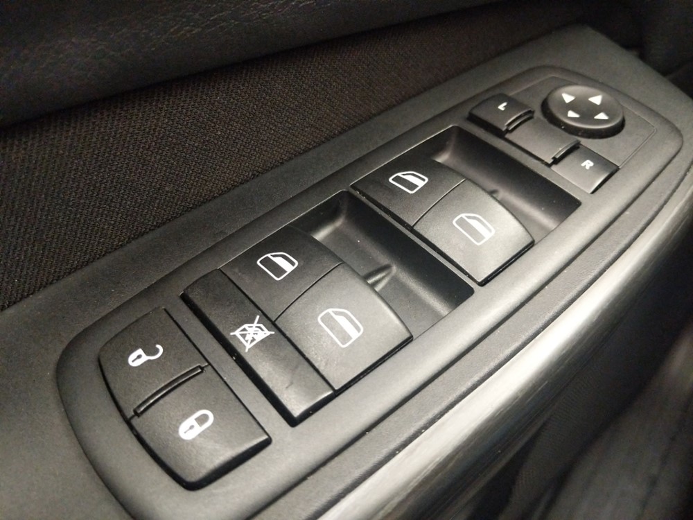 2015 Jeep Cherokee - Driver Power Windows/Lock Control