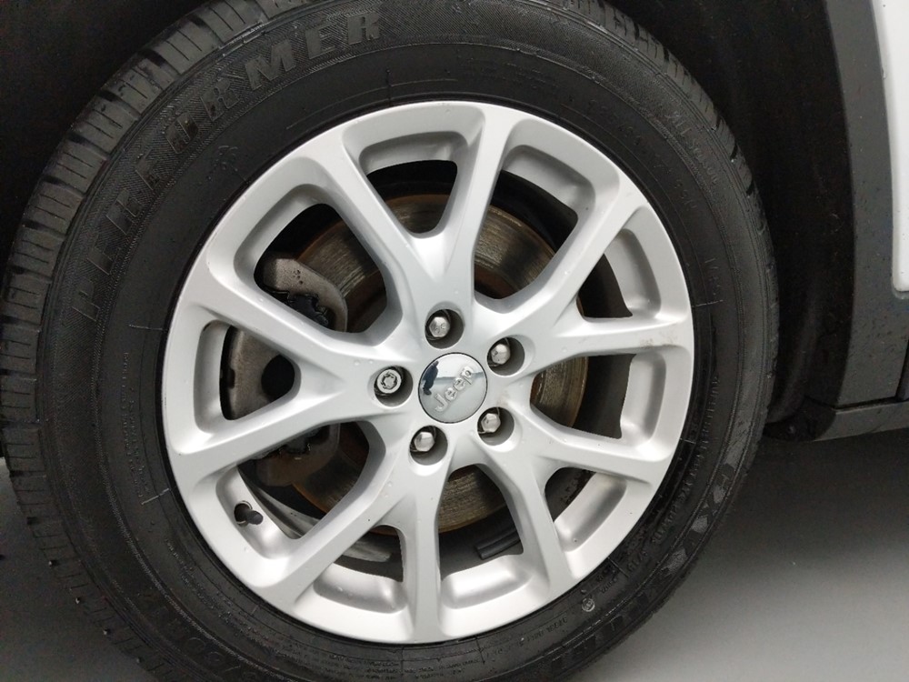 2015 Jeep Cherokee - Wheel
