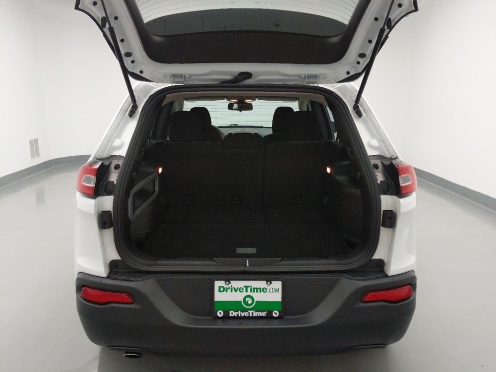 2015 Jeep Cherokee - Trunk