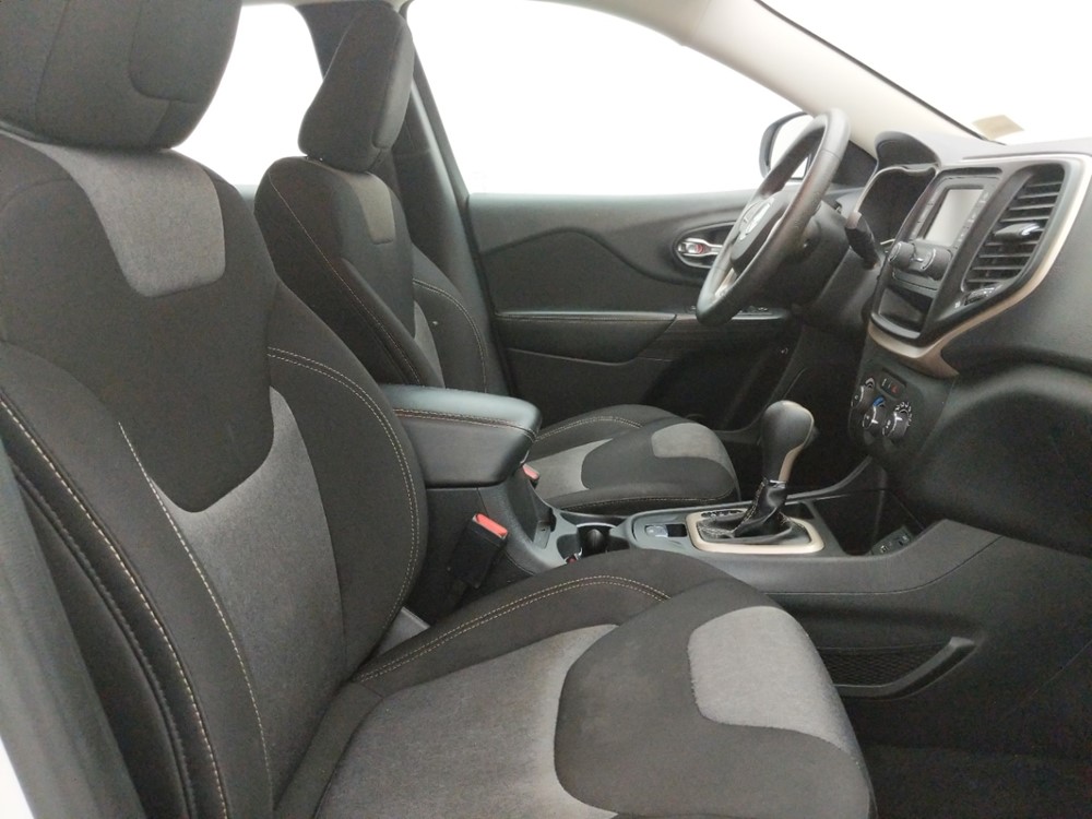 2015 Jeep Cherokee - Passenger Front Seat
