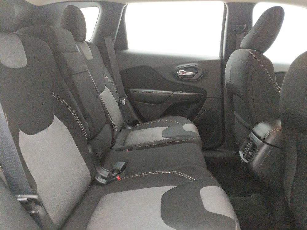 2015 Jeep Cherokee - Passenger Rear Seat