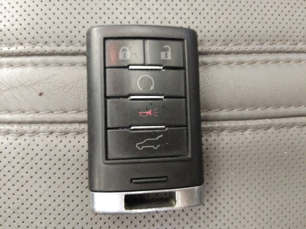 2010 Cadillac SRX - Keys