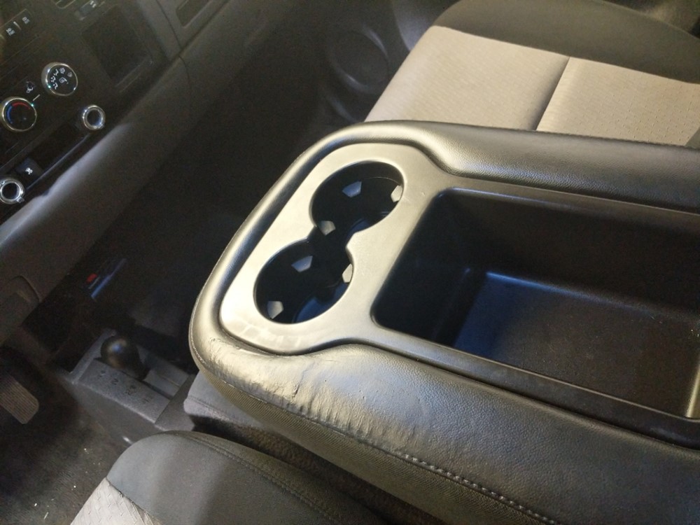 2009 GMC Sierra 1500 - Center Console/Cup Holders