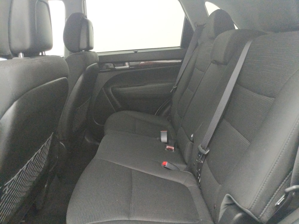 2014 Kia Sorento - Driver Rear Seat