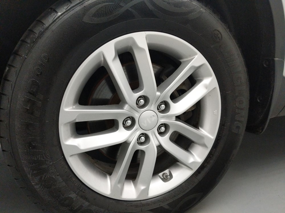 2014 Kia Sorento - Wheel