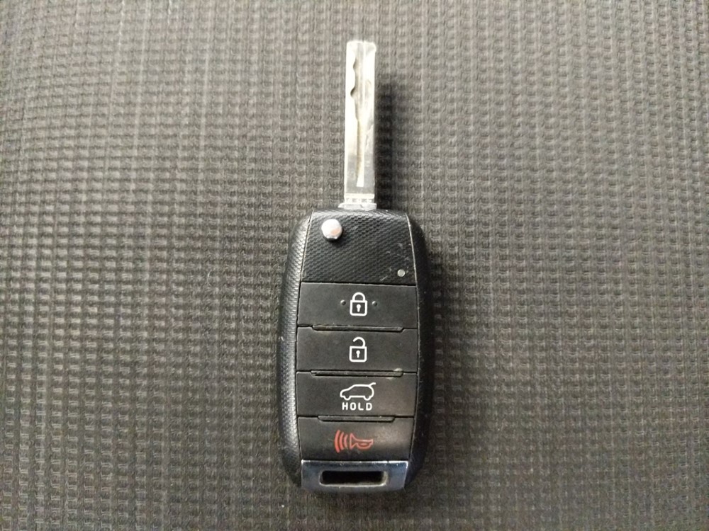 2014 Kia Sorento - Keys