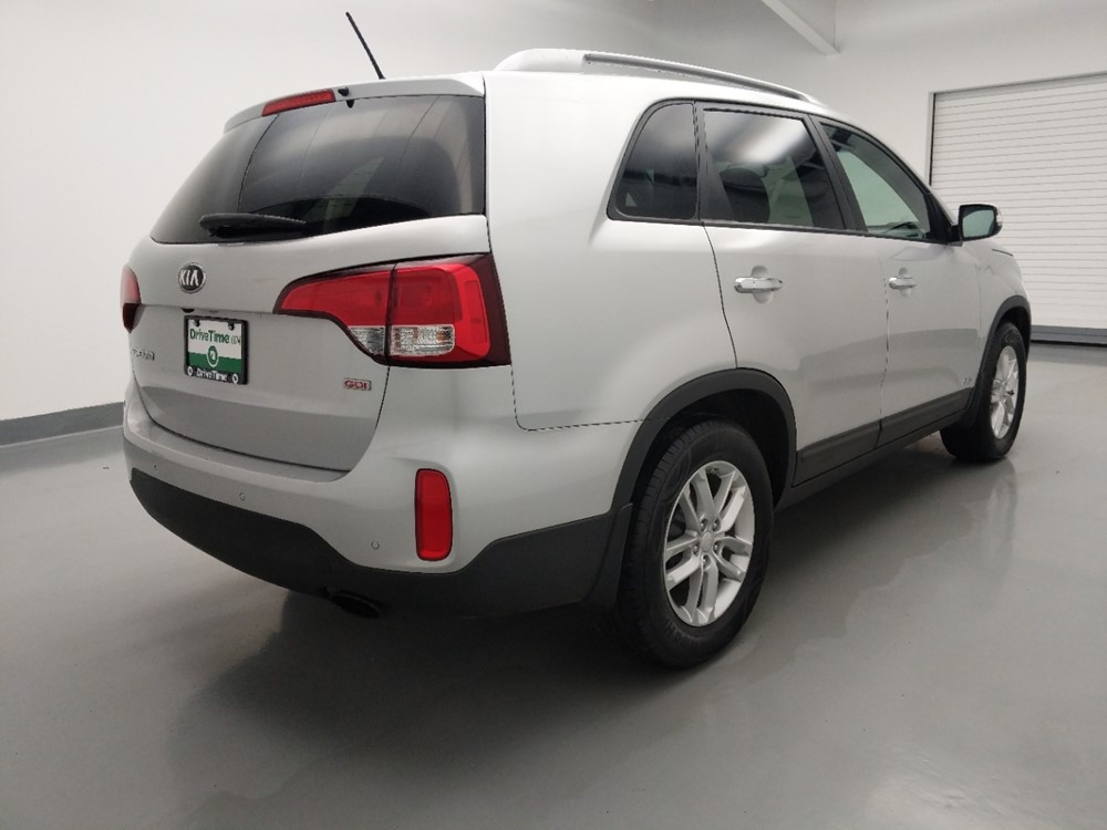 2014 Kia Sorento - Passenger Rear Bumper