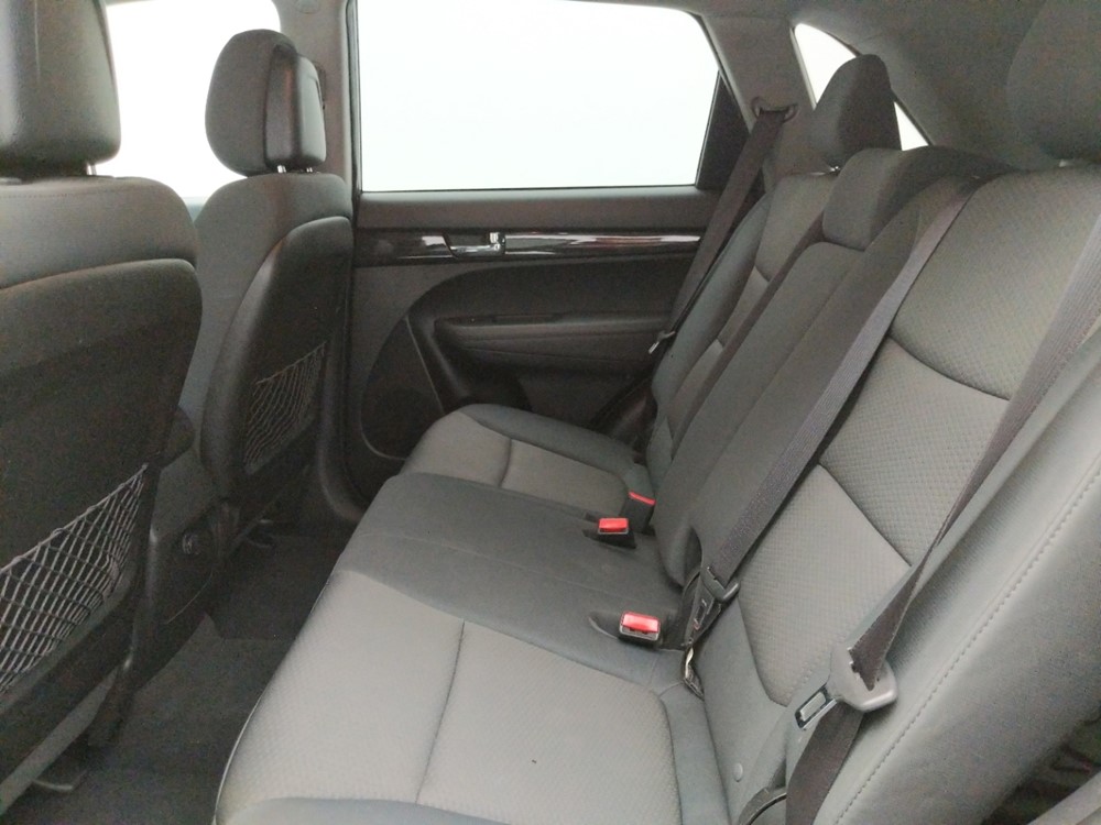 2013 Kia Sorento - Driver Rear Seat