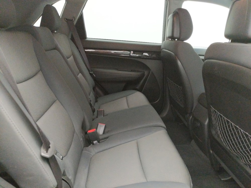 2013 Kia Sorento - Passenger Rear Seat