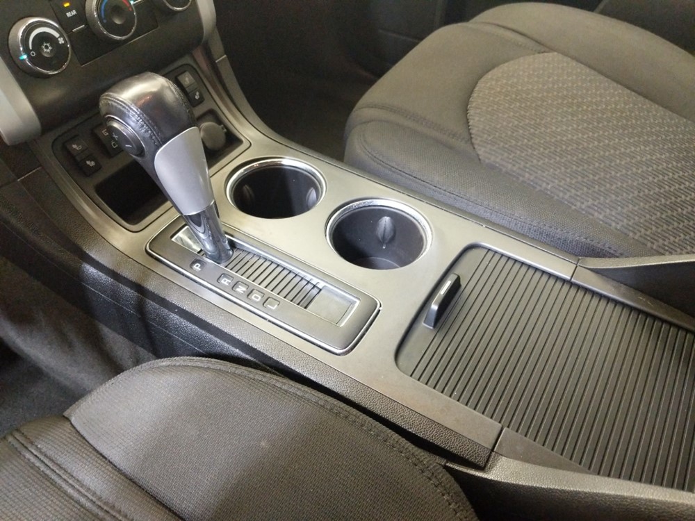2011 Chevrolet Traverse - Center Console/Cup Holders