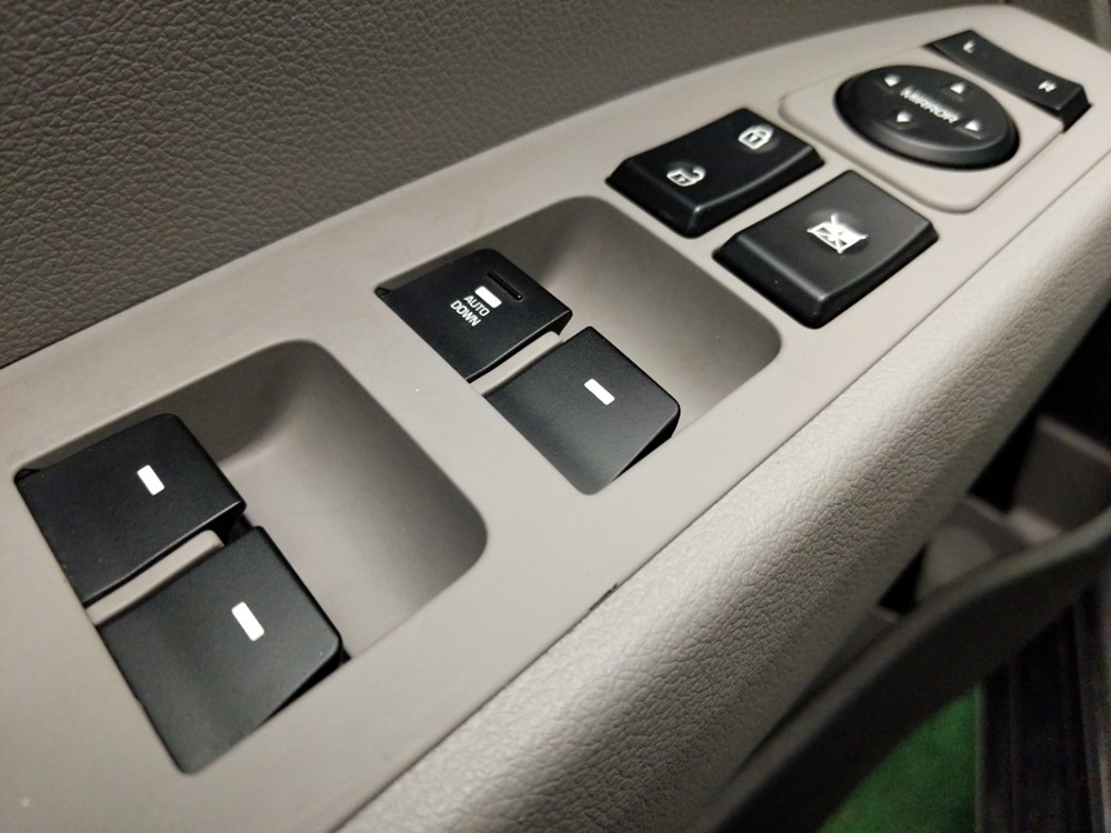 2017 Hyundai Elantra - Driver Power Windows/Lock Control