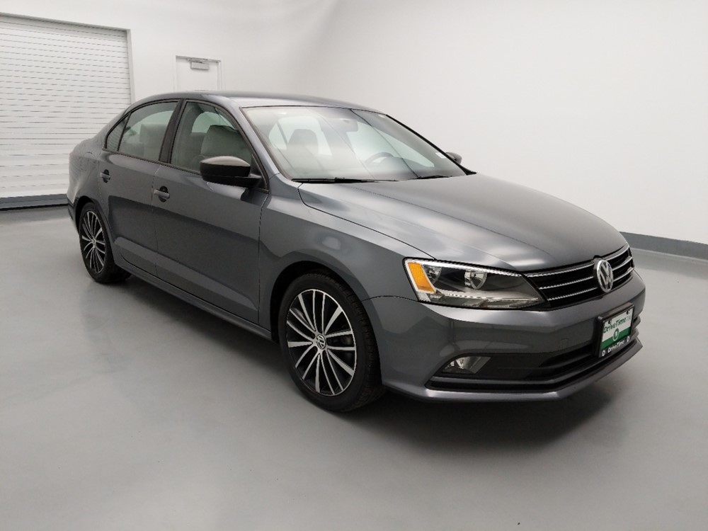 2016 Volkswagen Jetta - Passenger Front Bumper