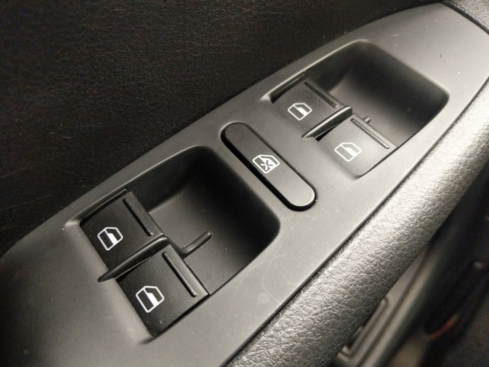 2016 Volkswagen Jetta - Driver Power Windows/Lock Control