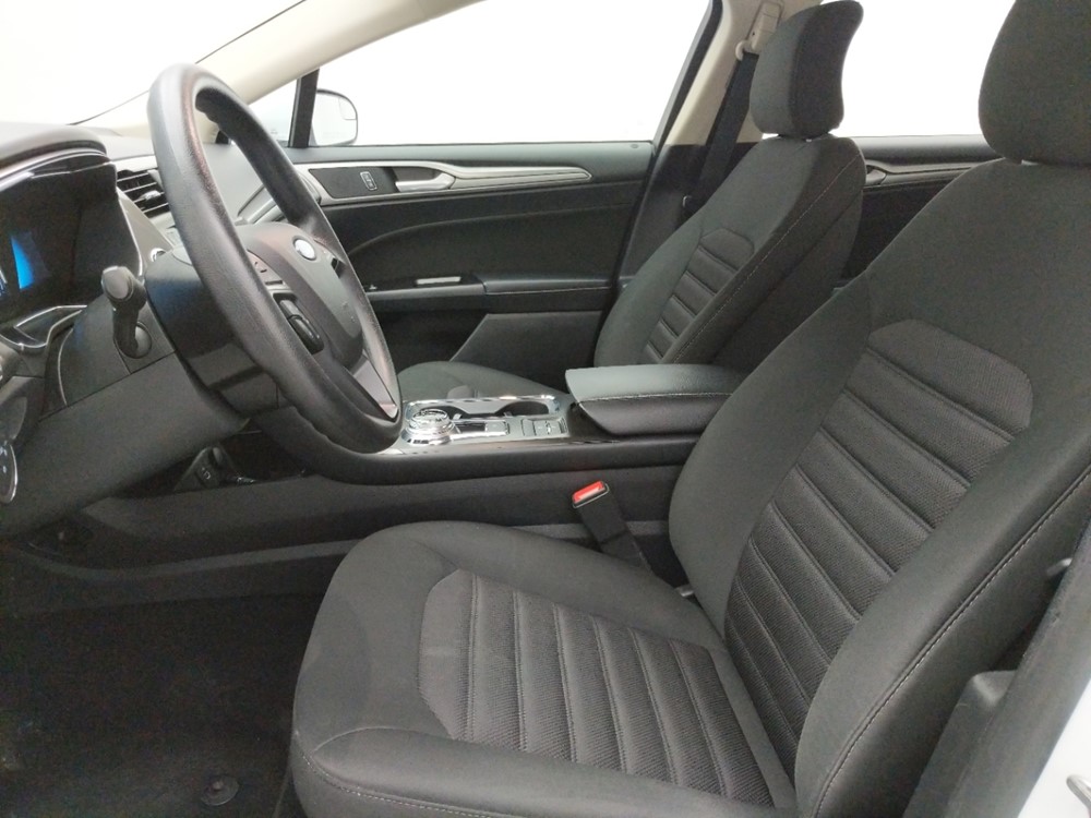2017 Ford Fusion - Driver Front Seat