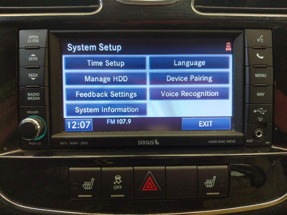 2013 Chrysler 200 - Stereo Package