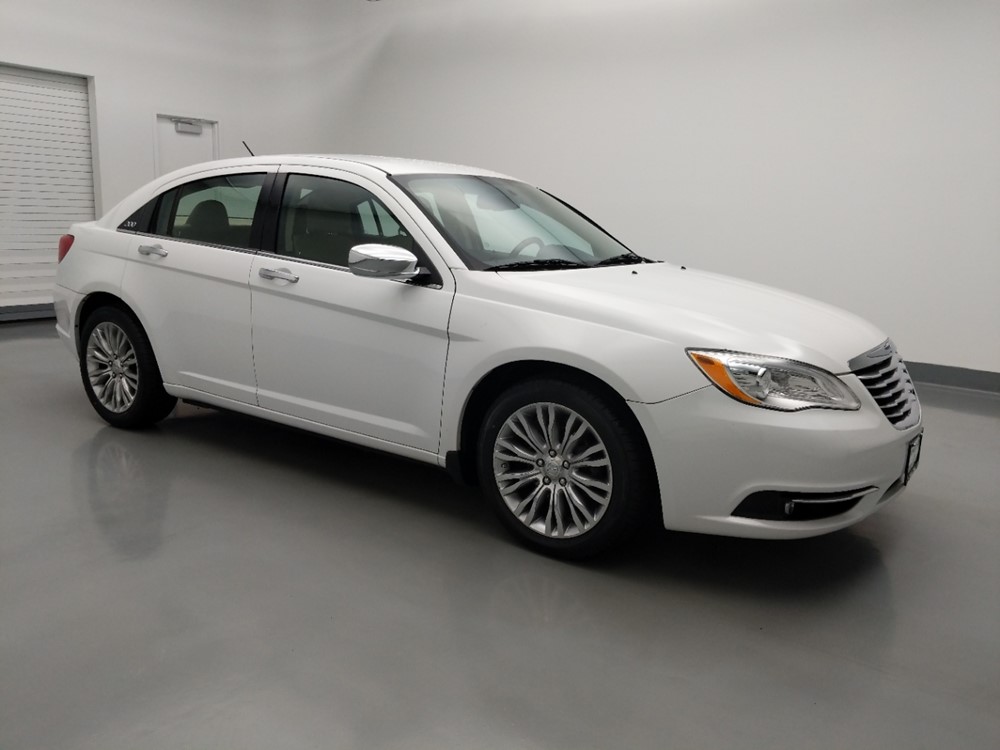 2013 Chrysler 200 - Passenger Front Side