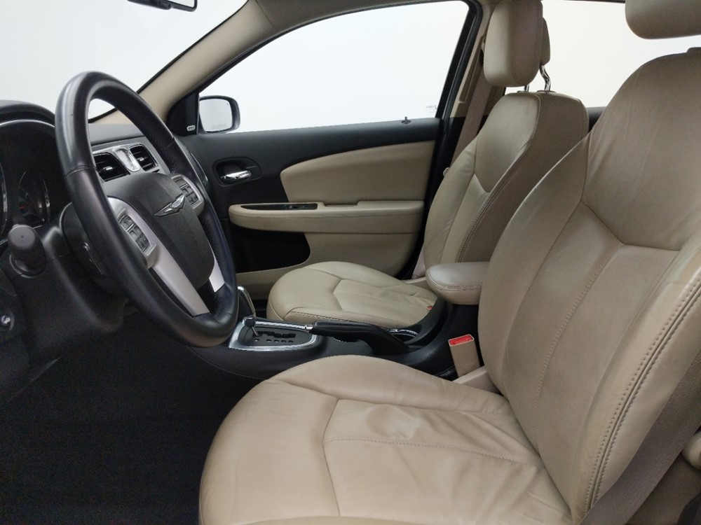 2013 Chrysler 200 - Driver Front Seat