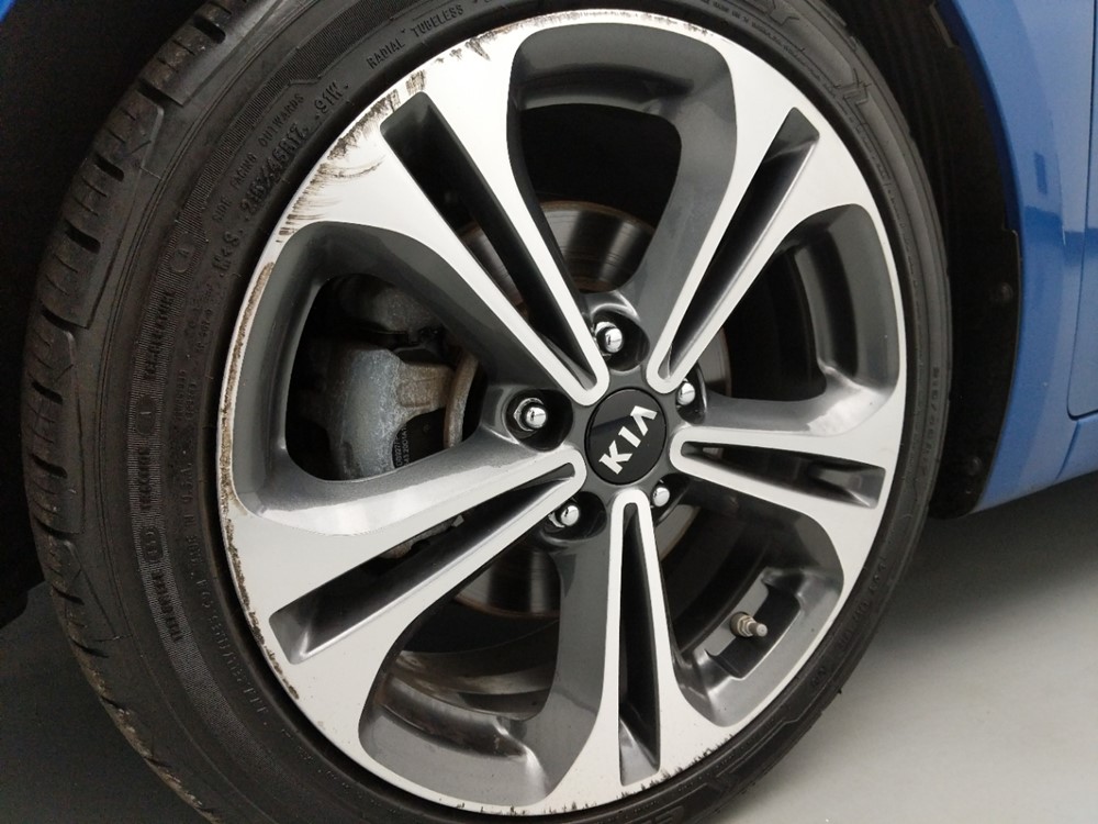 2015 Kia Forte - Wheel