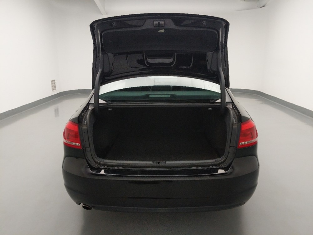 2015 Volkswagen Passat - Trunk