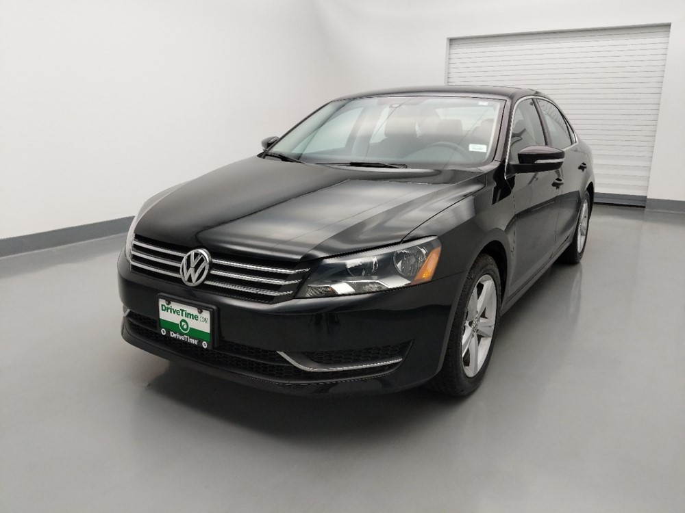2015 Volkswagen Passat - Driver Front Hood