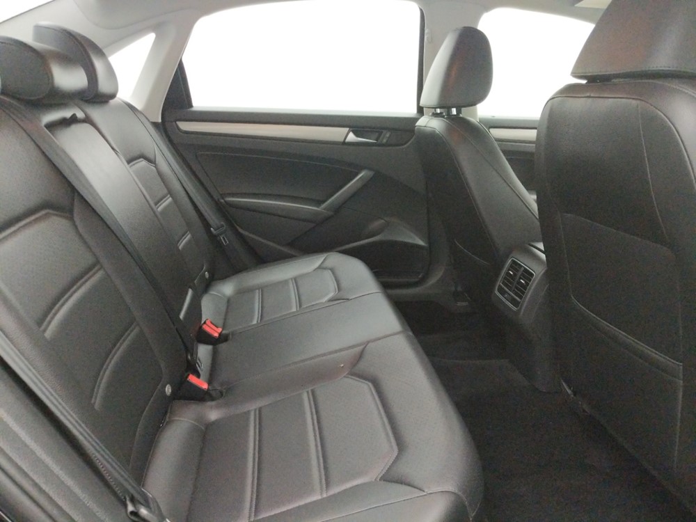 2015 Volkswagen Passat - Passenger Rear Seat