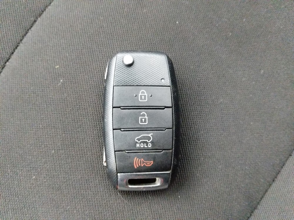 2016 Kia Soul - Keys