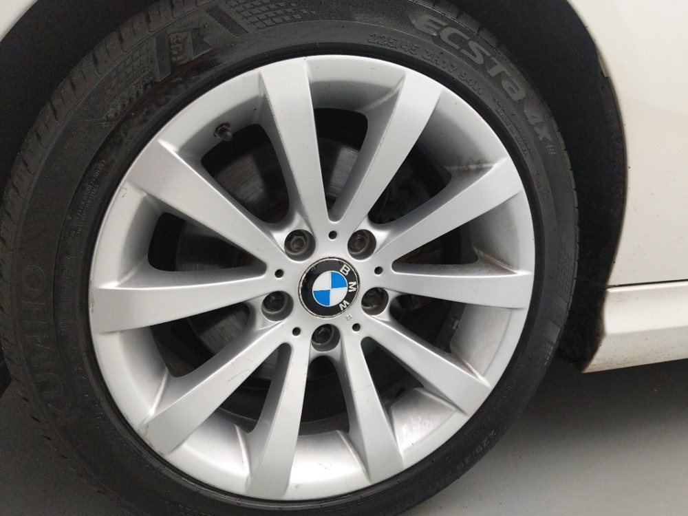 2011 BMW 328i - Wheel