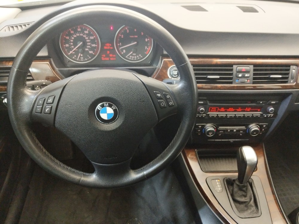 2011 BMW 328i - Driver Dash