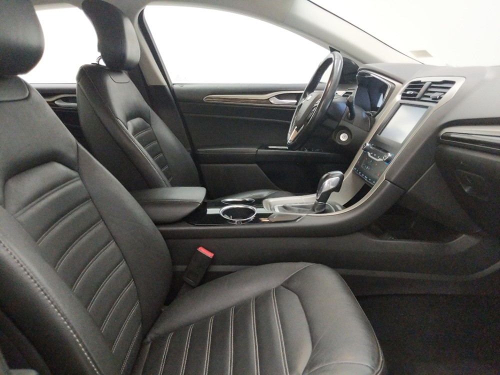 2013 Ford Fusion - Passenger Front Seat