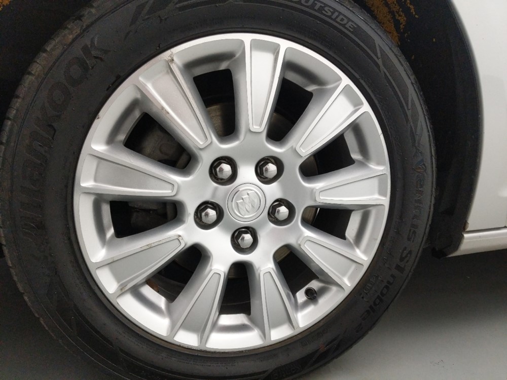 2013 Buick LaCrosse - Wheel