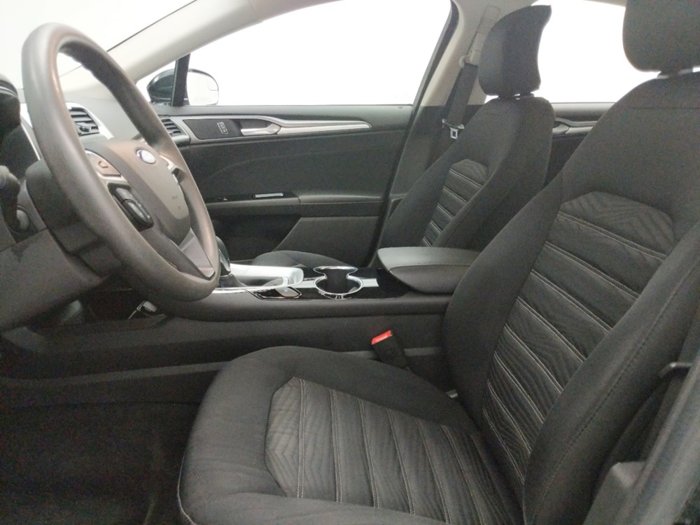 2016 Ford Fusion - Driver Front Seat