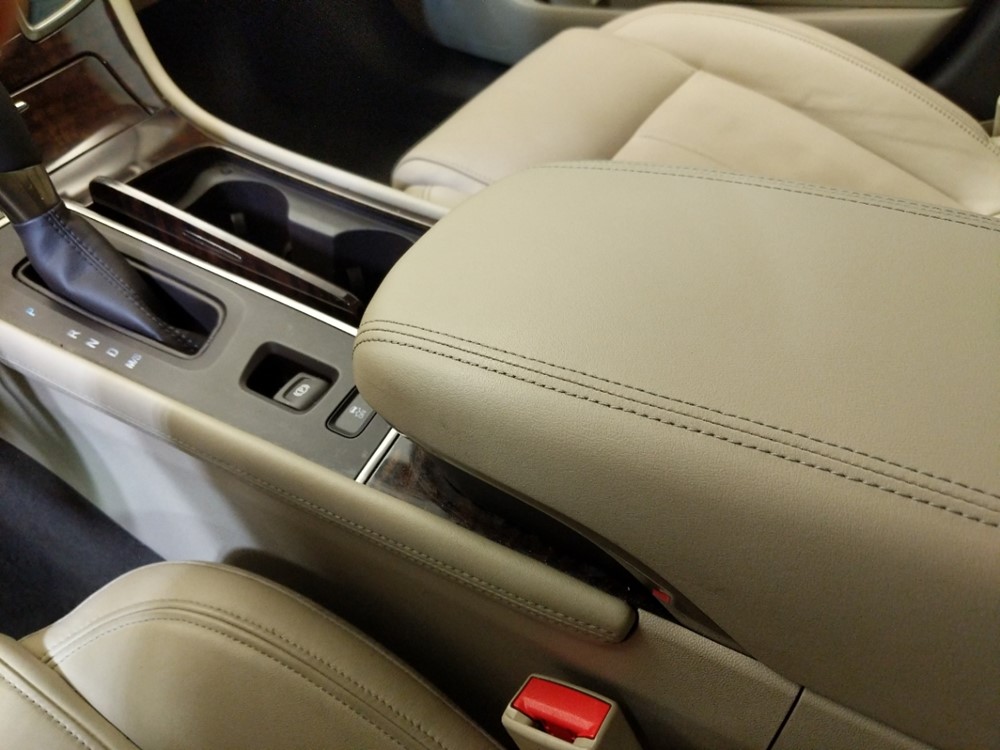 2014 Buick LaCrosse - Center Console/Cup Holders